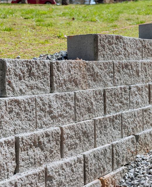 concrete retaining wall in chilliwack